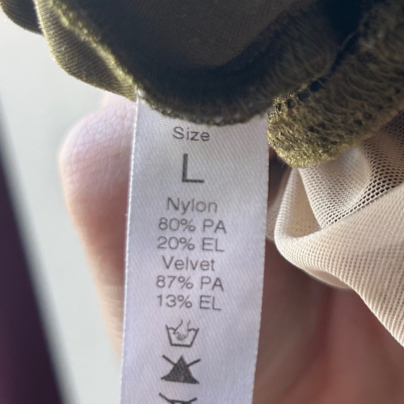 Masha Mesh Yumiko Cap Sleeves - Picture 3 of 3